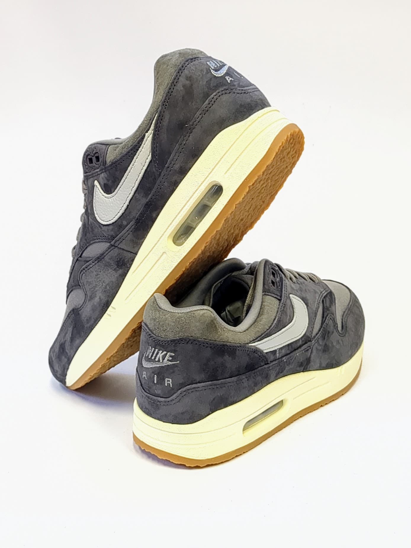 Crepe Soft Grey